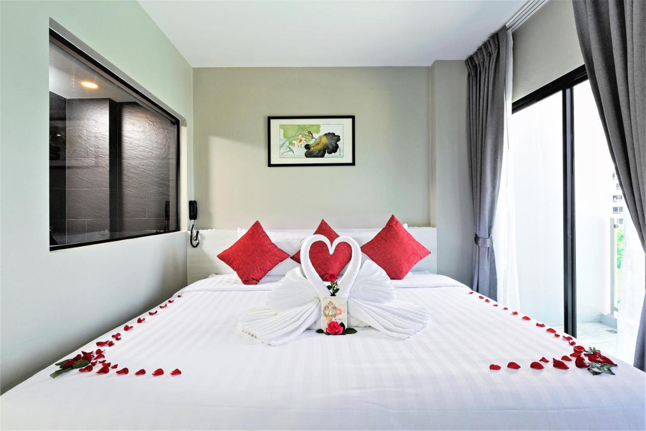 Triple L Hotel Patong Beach Phuket Esterno foto